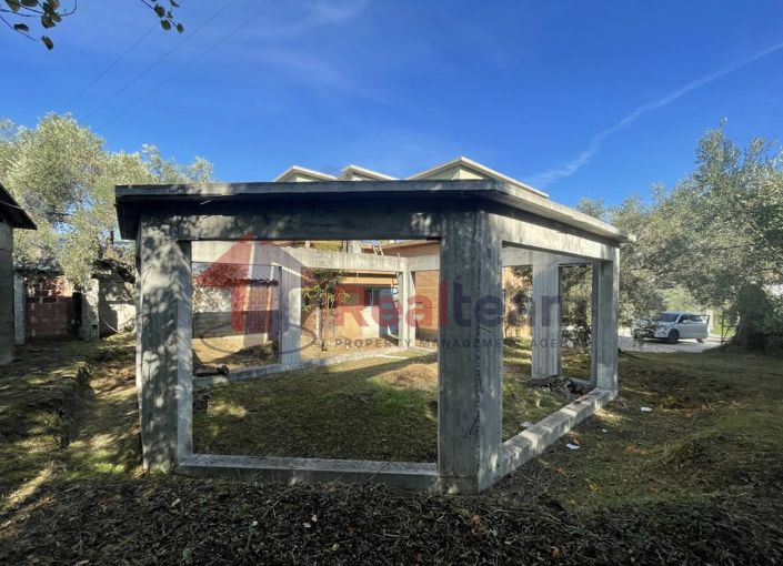 Image No.21-Propriété à vendre à Chora