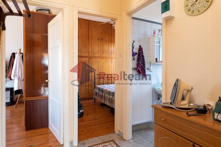 Image No.12-2 Bed Property for sale