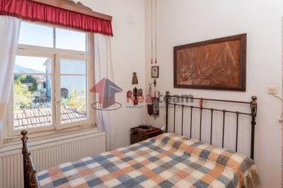 imgde9d32d4-156a-420d-8efb-7fe8b03d2d6d