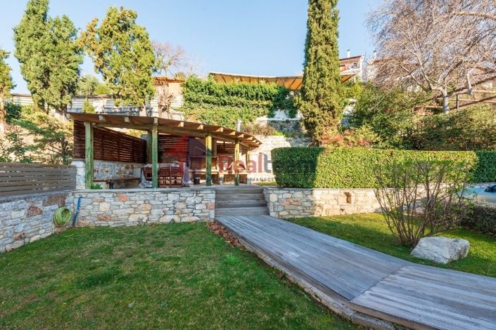 Image No.21-5 Bed Property for sale