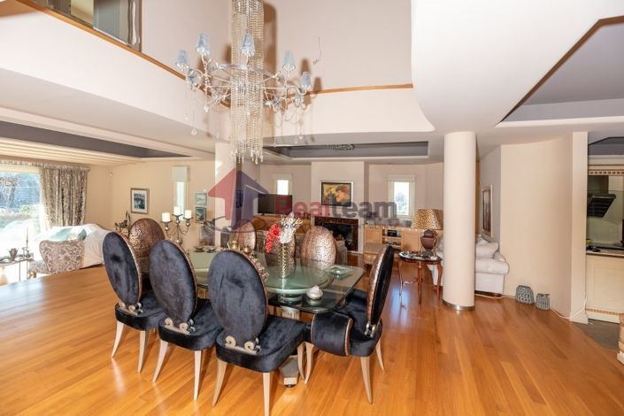 Image No.4-5 Bed Property for sale