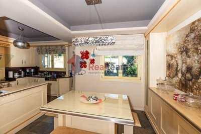 img47b32224-f8df-4cfe-a681-dfb11748c084