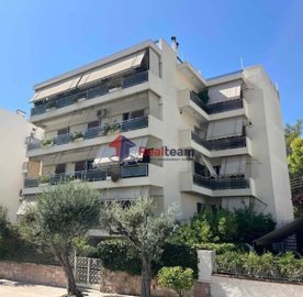1 - Attique, Appartement