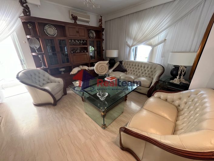 Image No.3-Appartement de 2 chambres à vendre à Attique