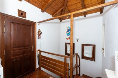 img60f75a62-b3f0-4b0d-9175-2ba0ba7a195b