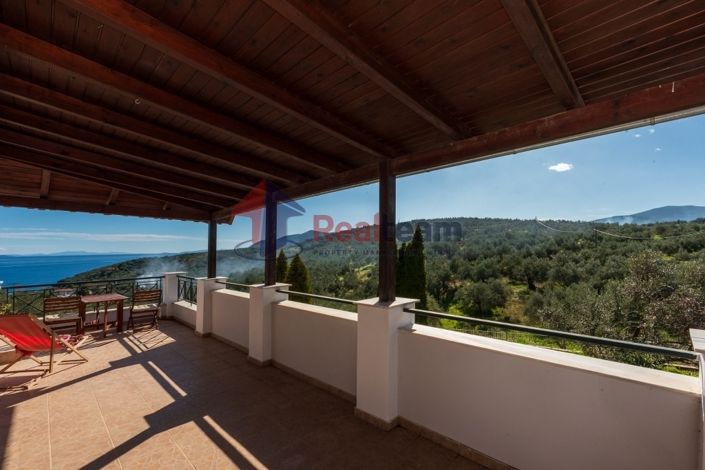 Image No.20-3 Bed Property for sale