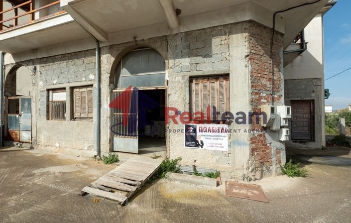 Image No.24-3 Bed Property for sale