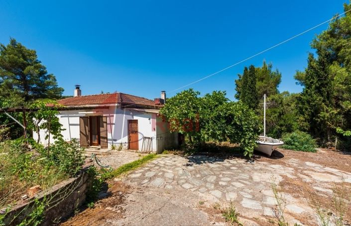 Image No.12-Propriété de 1 chambre à vendre à Ditropo