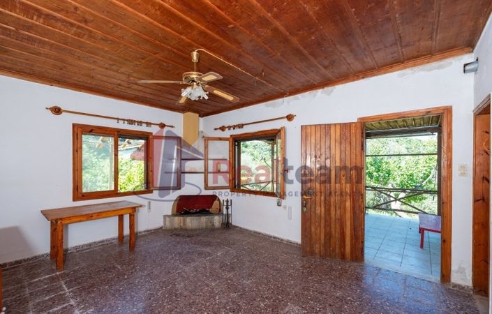 Image No.18-Propriété de 1 chambre à vendre à Ditropo