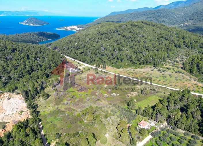 Image No.8-Propriété de 1 chambre à vendre à Ditropo