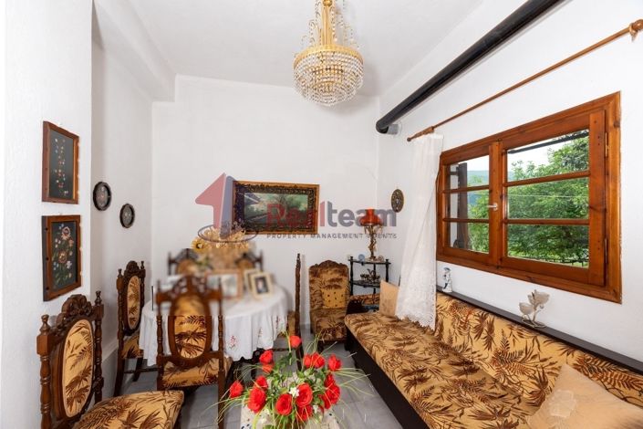 Image No.3-Propriété de 2 chambres à vendre à Mouresi