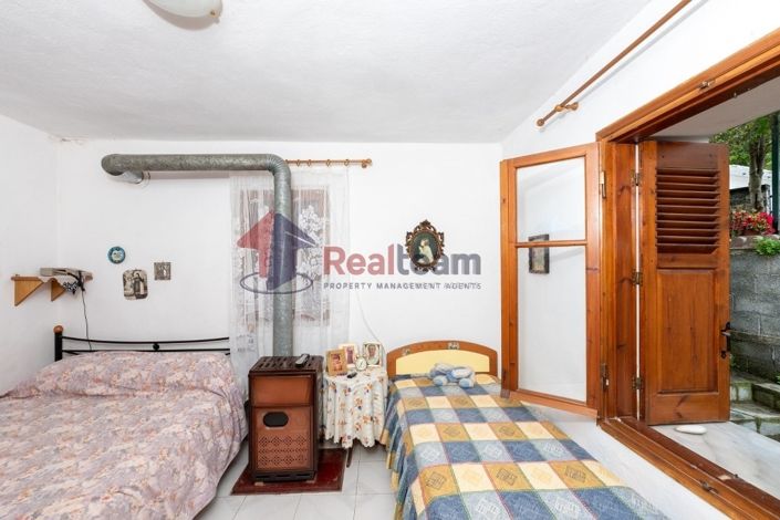 Image No.9-Propriété de 2 chambres à vendre à Mouresi