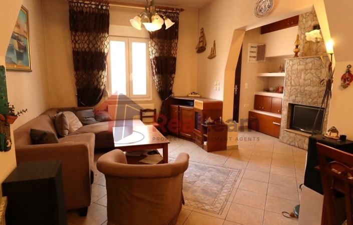 Image No.7-Propriété de 3 chambres à vendre à Chora