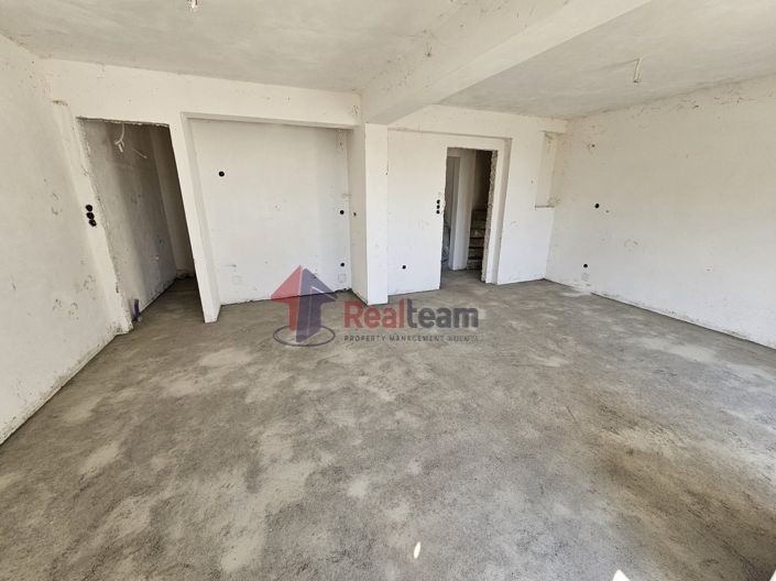 Image No.7-2 Bed Property for sale