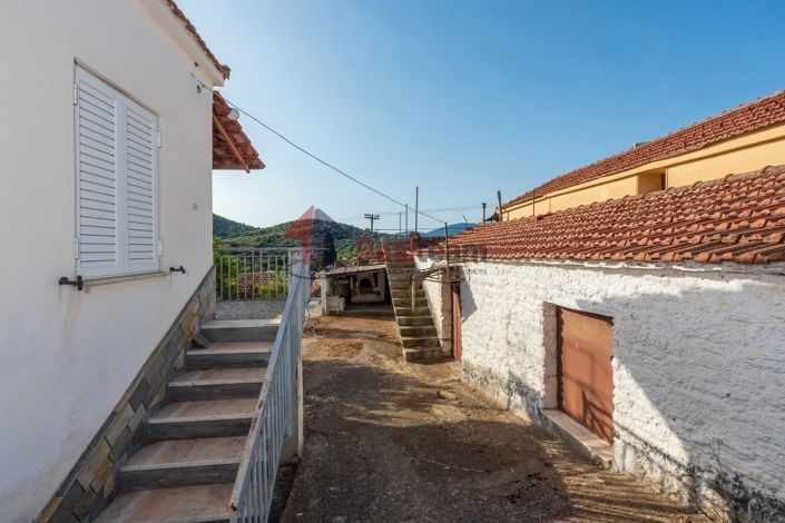 Image No.24-2 Bed Property for sale