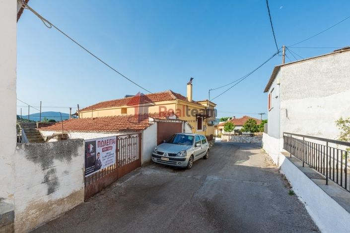 Image No.25-2 Bed Property for sale