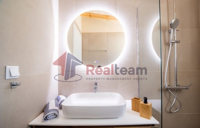 Image No.20-Propriété de 1 chambre à vendre à Chora