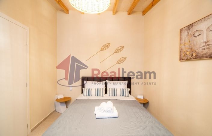 Image No.21-Propriété de 1 chambre à vendre à Chora