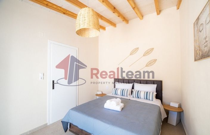 Image No.23-Propriété de 1 chambre à vendre à Chora