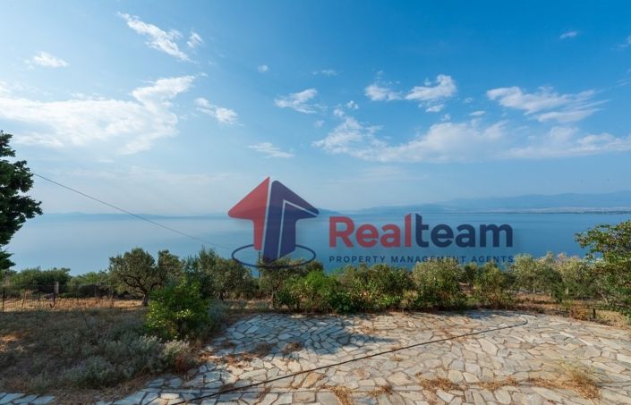 Image No.24-3 Bed Property for sale