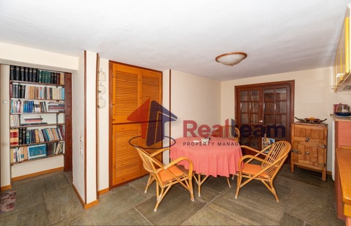 Image No.6-3 Bed Property for sale