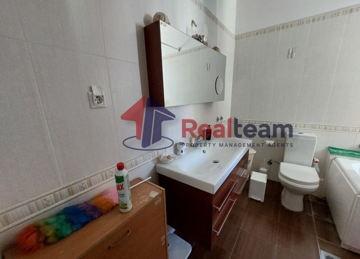 Image No.20-3 Bed Property for sale