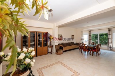 img7a3e2044-ad06-4c14-b6a0-14b6ca1e4495