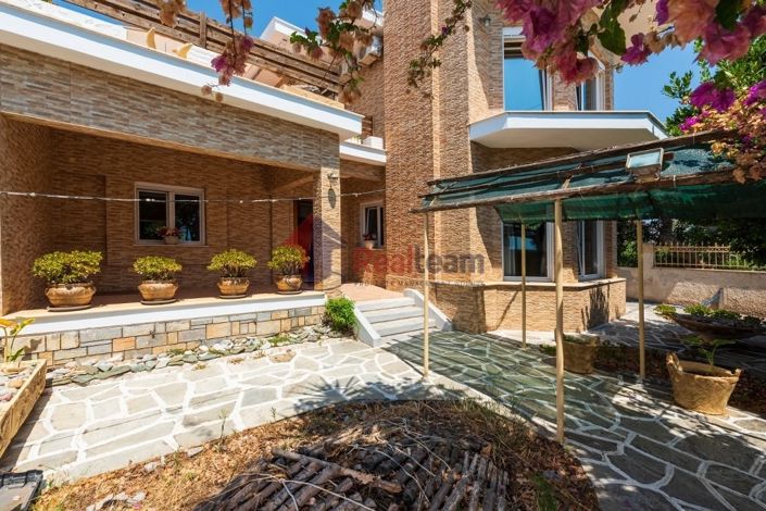 Image No.2-Propriété de 5 chambres à vendre à Volos