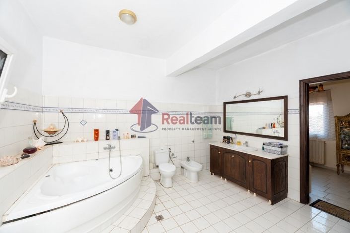 Image No.20-Propriété de 5 chambres à vendre à Volos