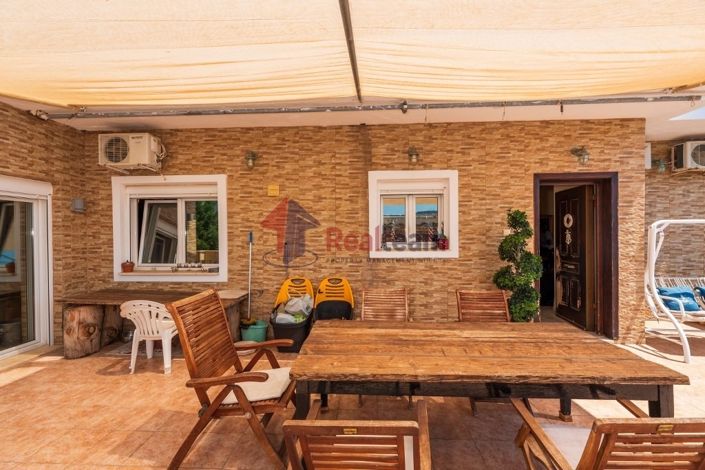 Image No.22-Propriété de 5 chambres à vendre à Volos