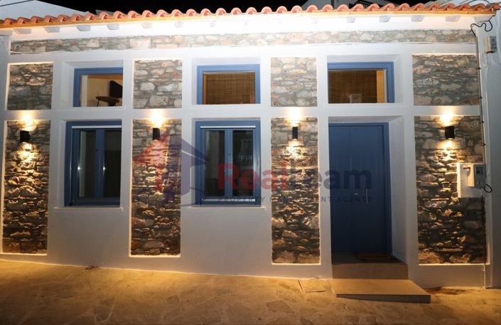 Image No.25-Propriété de 1 chambre à vendre à Chora