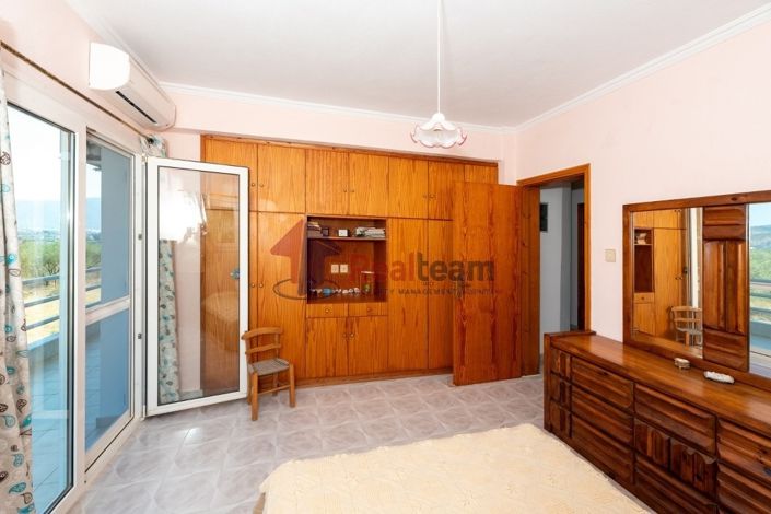 Image No.12-4 Bed Property for sale