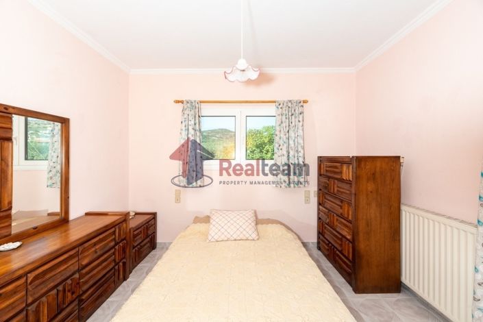 Image No.13-4 Bed Property for sale