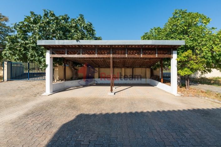 Image No.20-4 Bed Property for sale