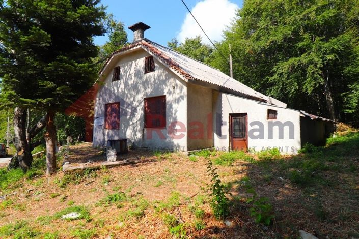 Image No.15-3 Bed Property for sale