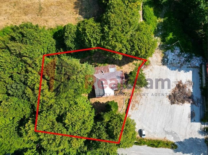 Image No.16-3 Bed Property for sale