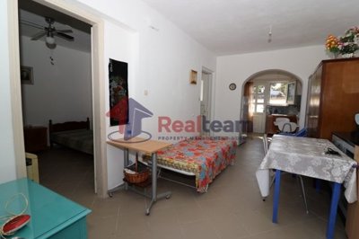 img2595d035-cf02-44e2-97e0-da7765944ff3