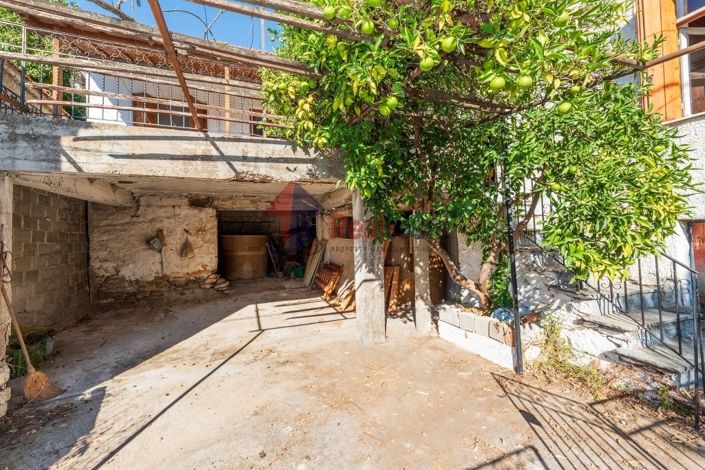 Image No.11-3 Bed Property for sale