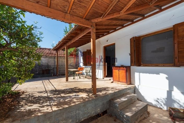 Image No.8-3 Bed Property for sale