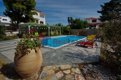 img7966f069-ca39-4d2c-9ae4-78624c29cc3a