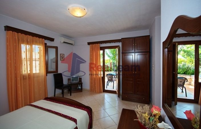 Image No.18-Propriété de 2 chambres à vendre à Votsi