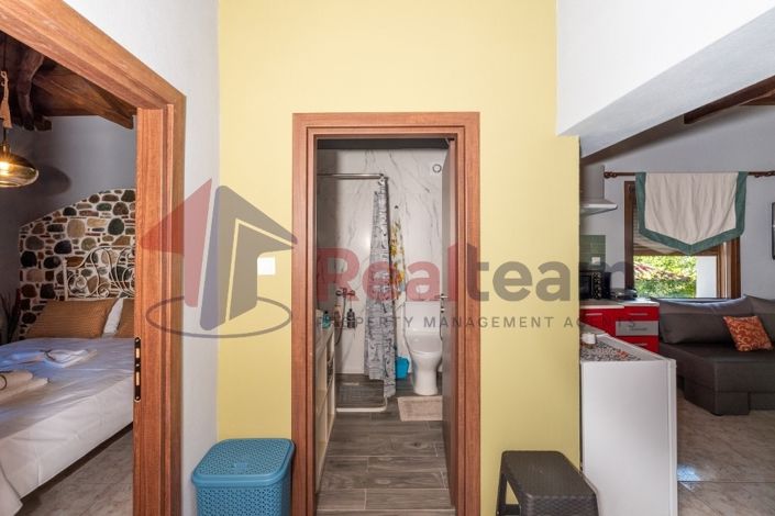 Image No.11-2 Bed Property for sale