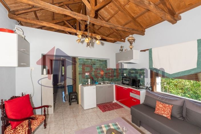 Image No.9-2 Bed Property for sale