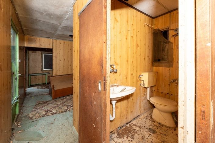 Image No.9-1 Bed Property for sale