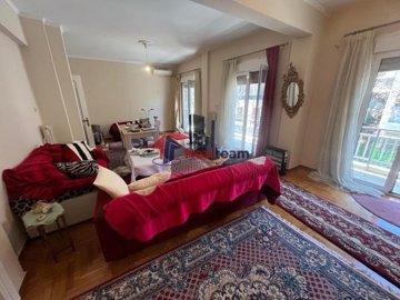 1 - Attique, Appartement