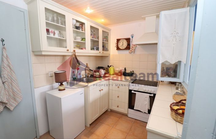 Image No.11-Propriété de 1 chambre à vendre à Chora