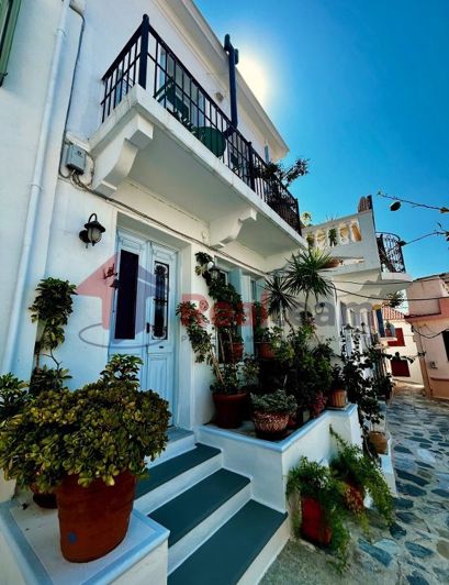 Image No.6-Propriété de 1 chambre à vendre à Chora