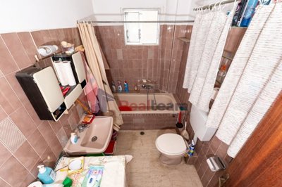 9272ab58525c440895c29c7fd5fa9169