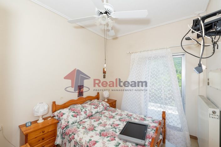 Image No.15-6 Bed Property for sale