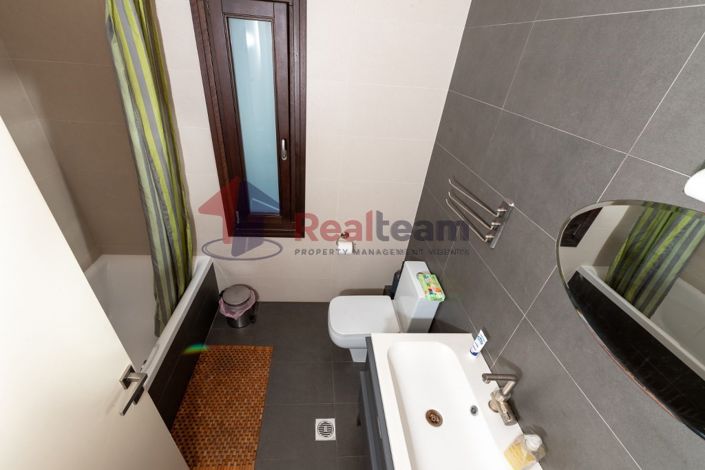 Image No.12-4 Bed Property for sale